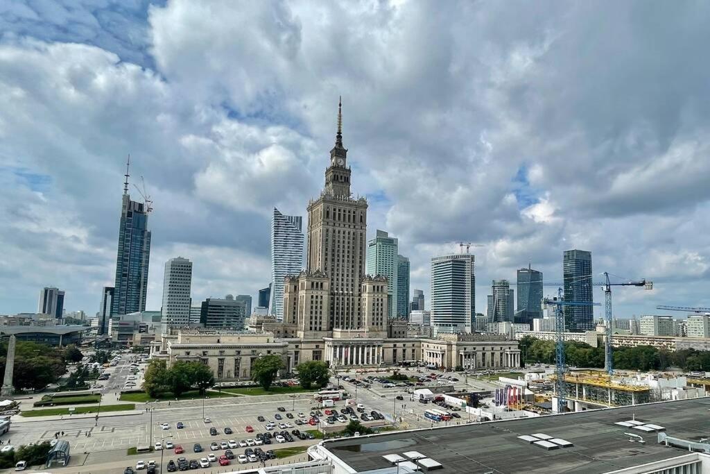 Sawa Apartment 2Xmetro Wifi 500 Mbs 50'Tv Netflix Hbo Appletv+ Warschau Exterior foto