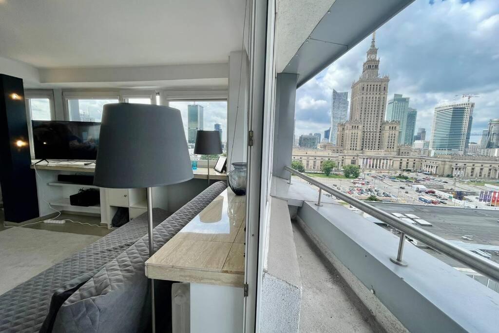 Sawa Apartment 2Xmetro Wifi 500 Mbs 50'Tv Netflix Hbo Appletv+ Warschau Exterior foto