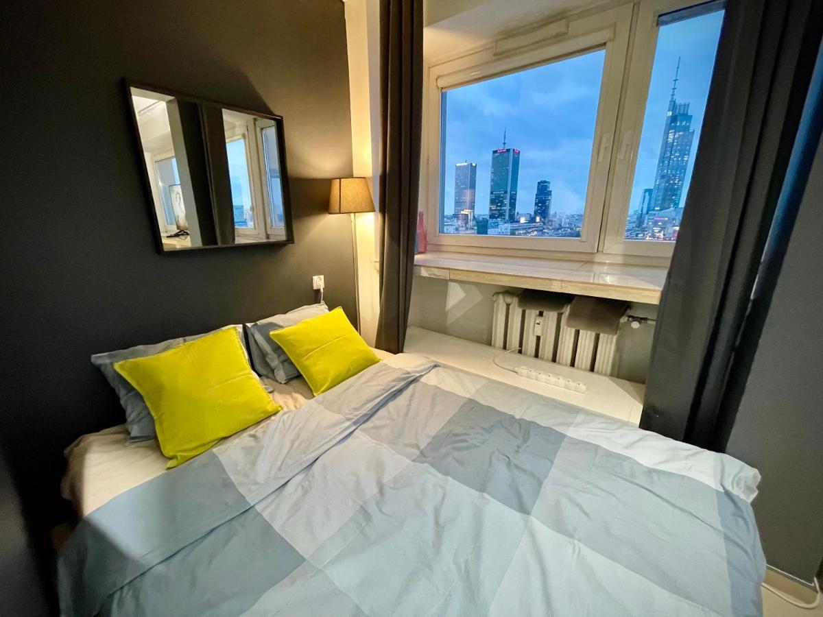 Sawa Apartment 2Xmetro Wifi 500 Mbs 50'Tv Netflix Hbo Appletv+ Warschau Exterior foto