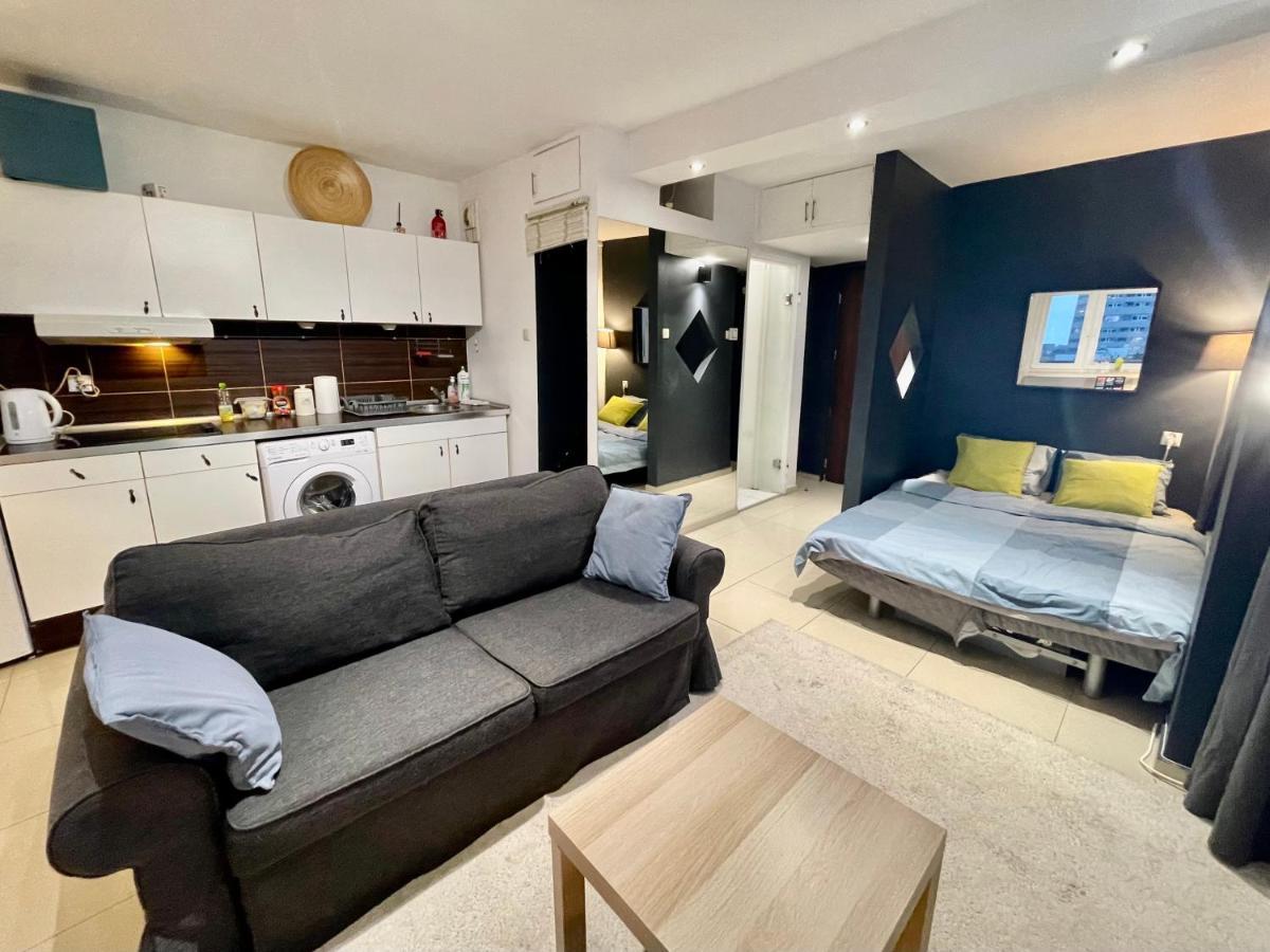 Sawa Apartment 2Xmetro Wifi 500 Mbs 50'Tv Netflix Hbo Appletv+ Warschau Exterior foto