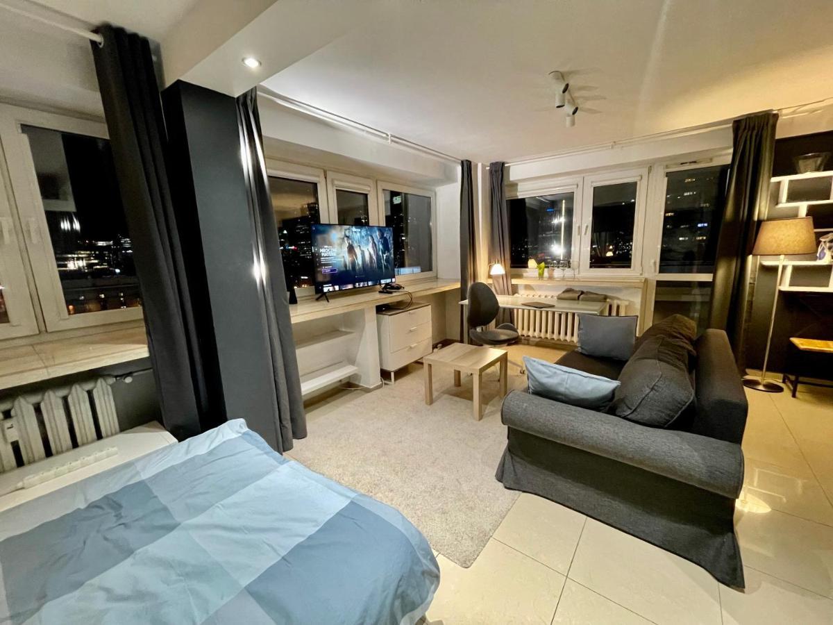 Sawa Apartment 2Xmetro Wifi 500 Mbs 50'Tv Netflix Hbo Appletv+ Warschau Exterior foto