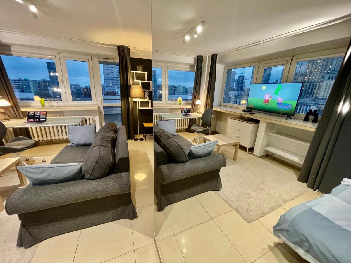 Sawa Apartment 2Xmetro Wifi 500 Mbs 50'Tv Netflix Hbo Appletv+ Warschau Exterior foto